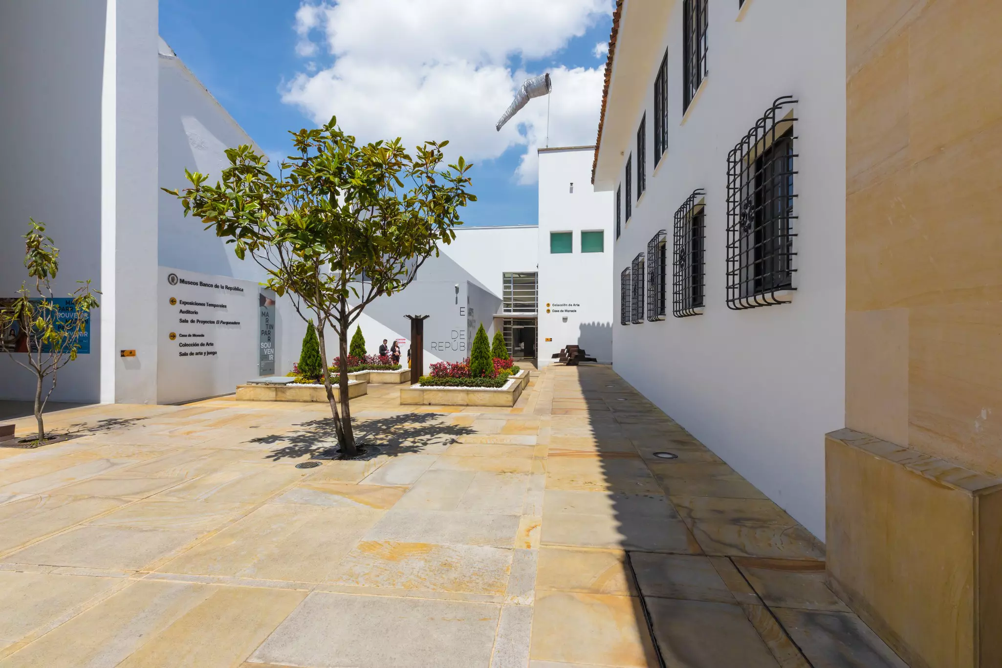 Some sculptures in these courtyards are centuries old and were brought from Europe..JPG