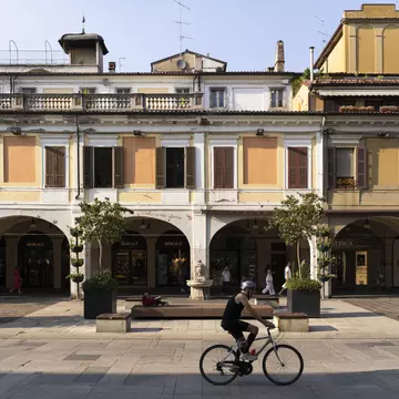 A cyclist in Brescia, Italy. Claudia Gori for Lonely Planet
