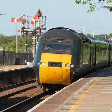 The overnight train from London Paddington to Penzance at England’s southwestern tip is surely one of the most pleasant rail journeys in the UK © Peter Titmuss / UCG / Universal Images Group via Getty Images