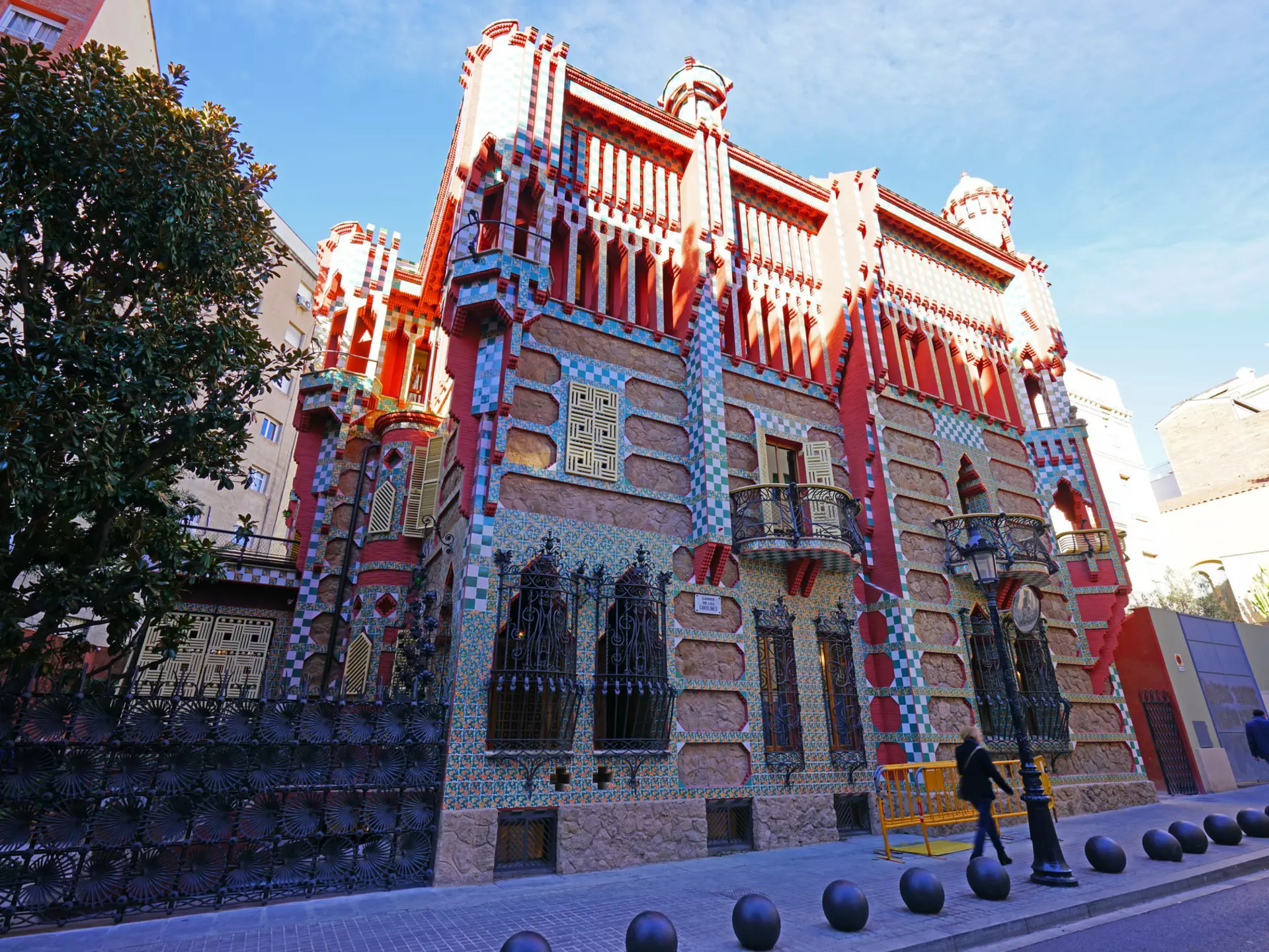 Casa Vicens in Barcelona’s Gràcia neighborhood offers the riot of colors, nature-inspired forms and eclectic inspiration that typify the work of Antoni Gaudí © EQRoy / Shutterstock