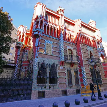 Casa Vicens in Barcelona’s Gràcia neighborhood offers the riot of colors, nature-inspired forms and eclectic inspiration that typify the work of Antoni Gaudí © EQRoy / Shutterstock