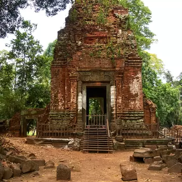 An overgrown ruin in Koh Ker.
