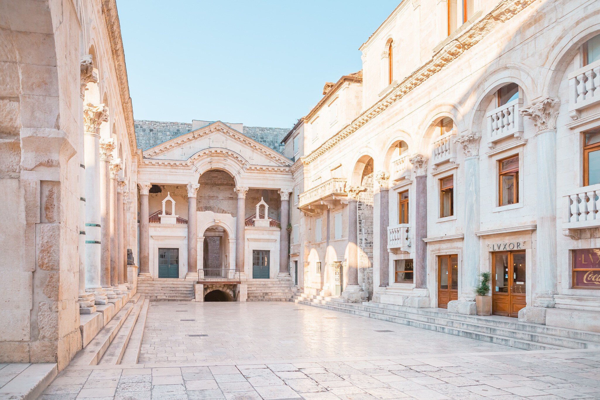 Empty courtyard in Diocletian's Palace ©Niyazz/Shutterstock