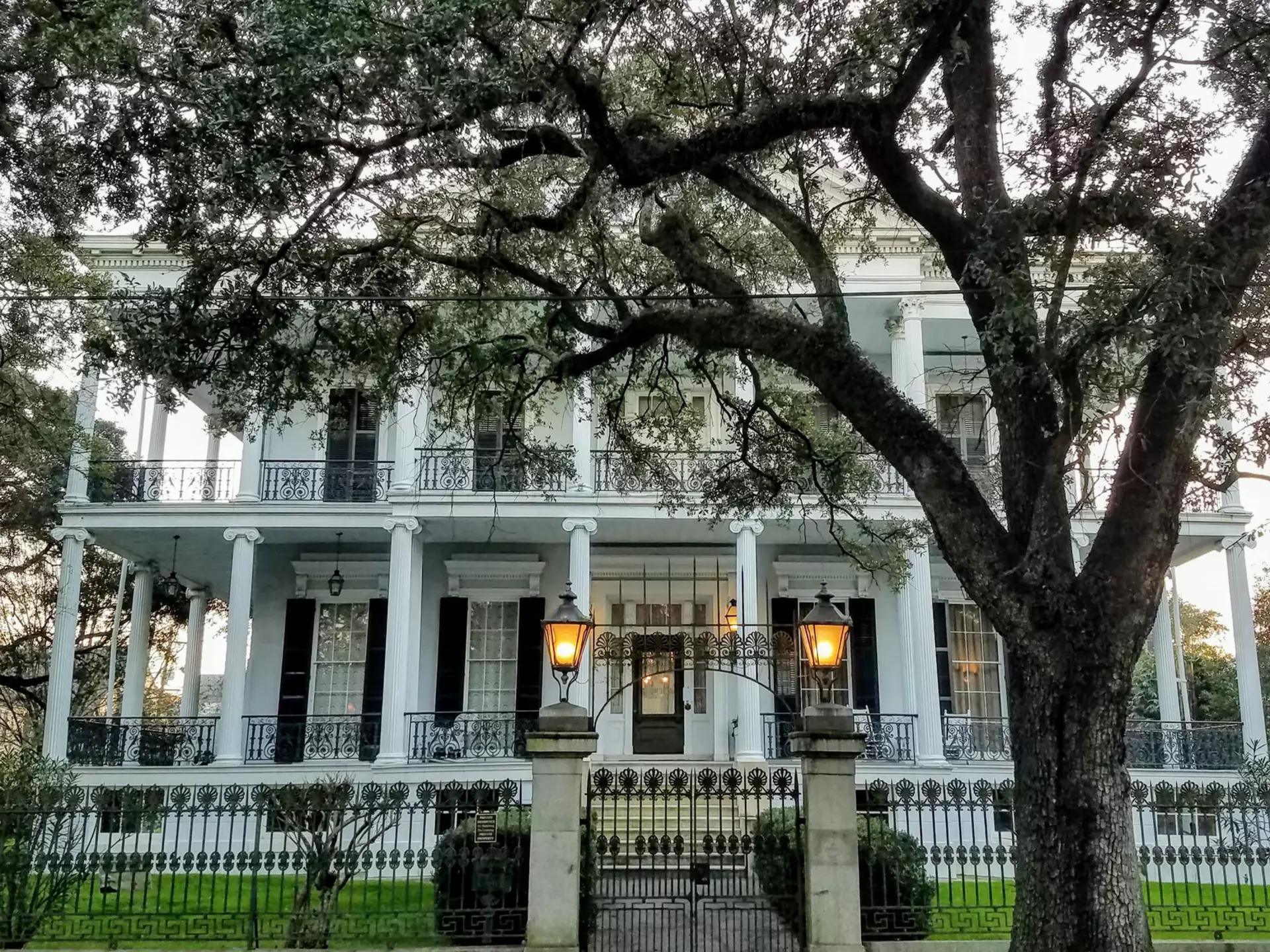 Green, glamorous and full of Antebellum architecture – welcome to New Orleans' Garden District. Shutterstock