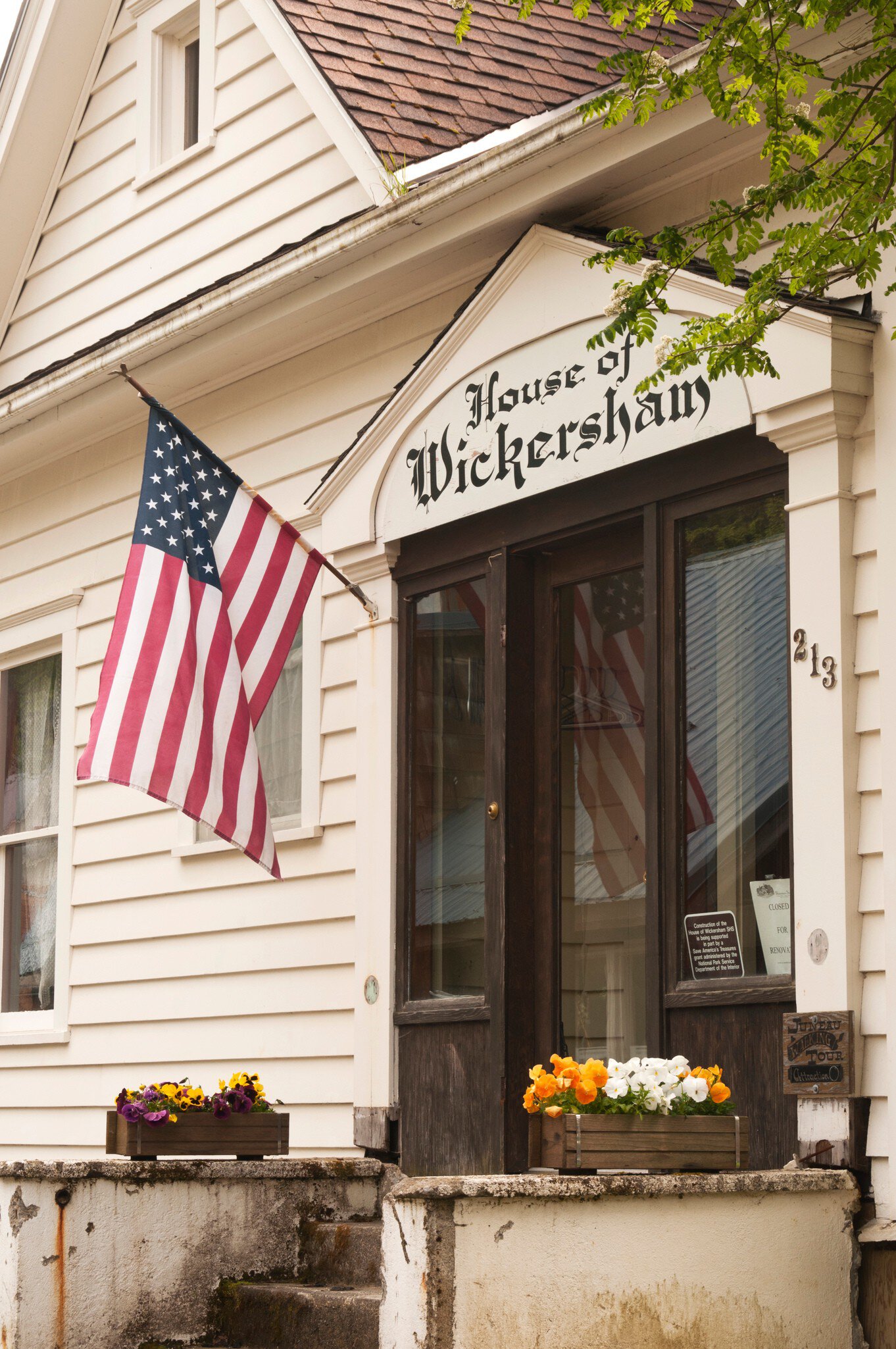 GettyImages-148838837.jpg
Wickersham House State Historic Site.