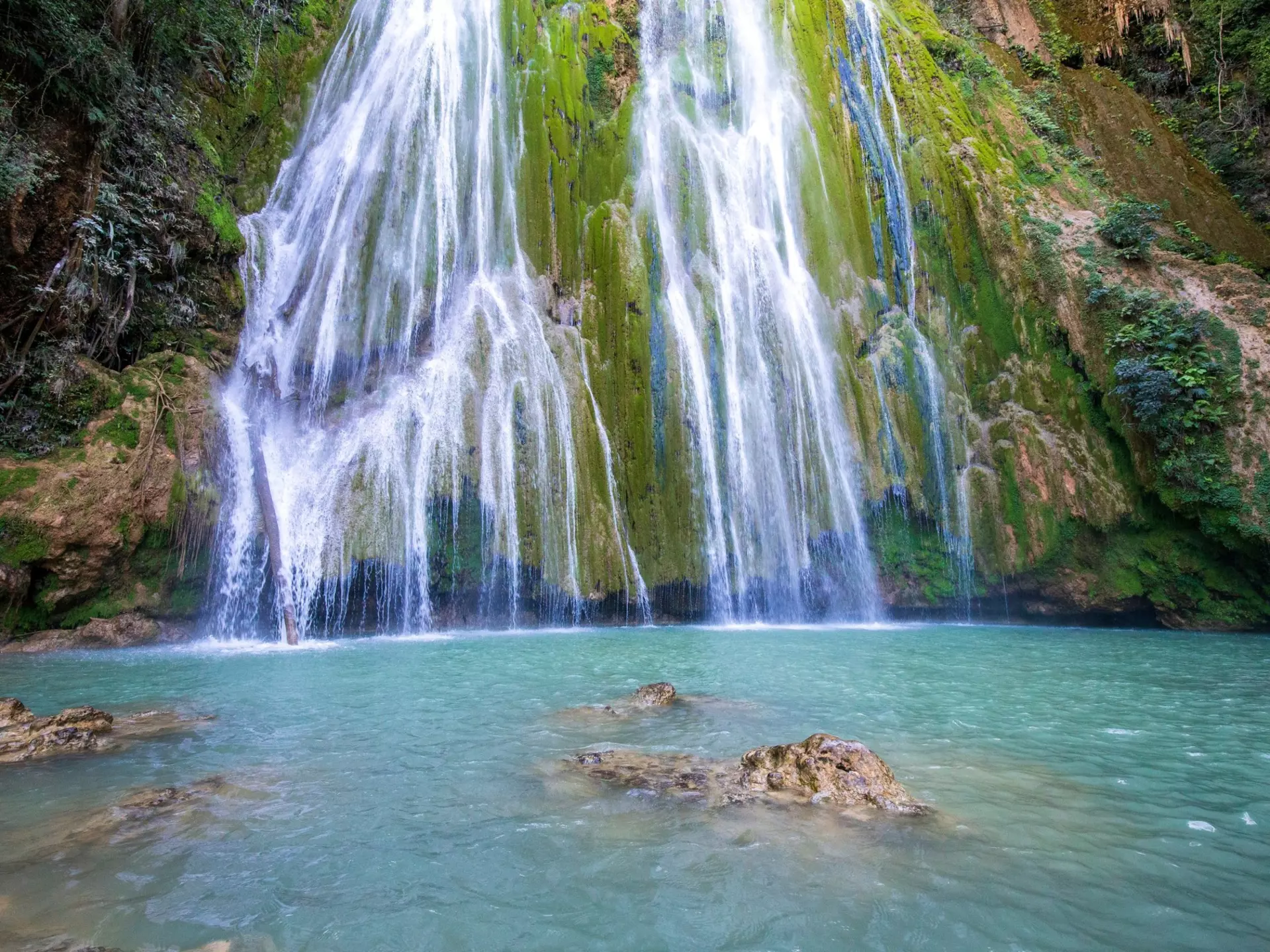 Cascada El Limón in the Dominican Republic. Piper VanOrd/Shutterstock