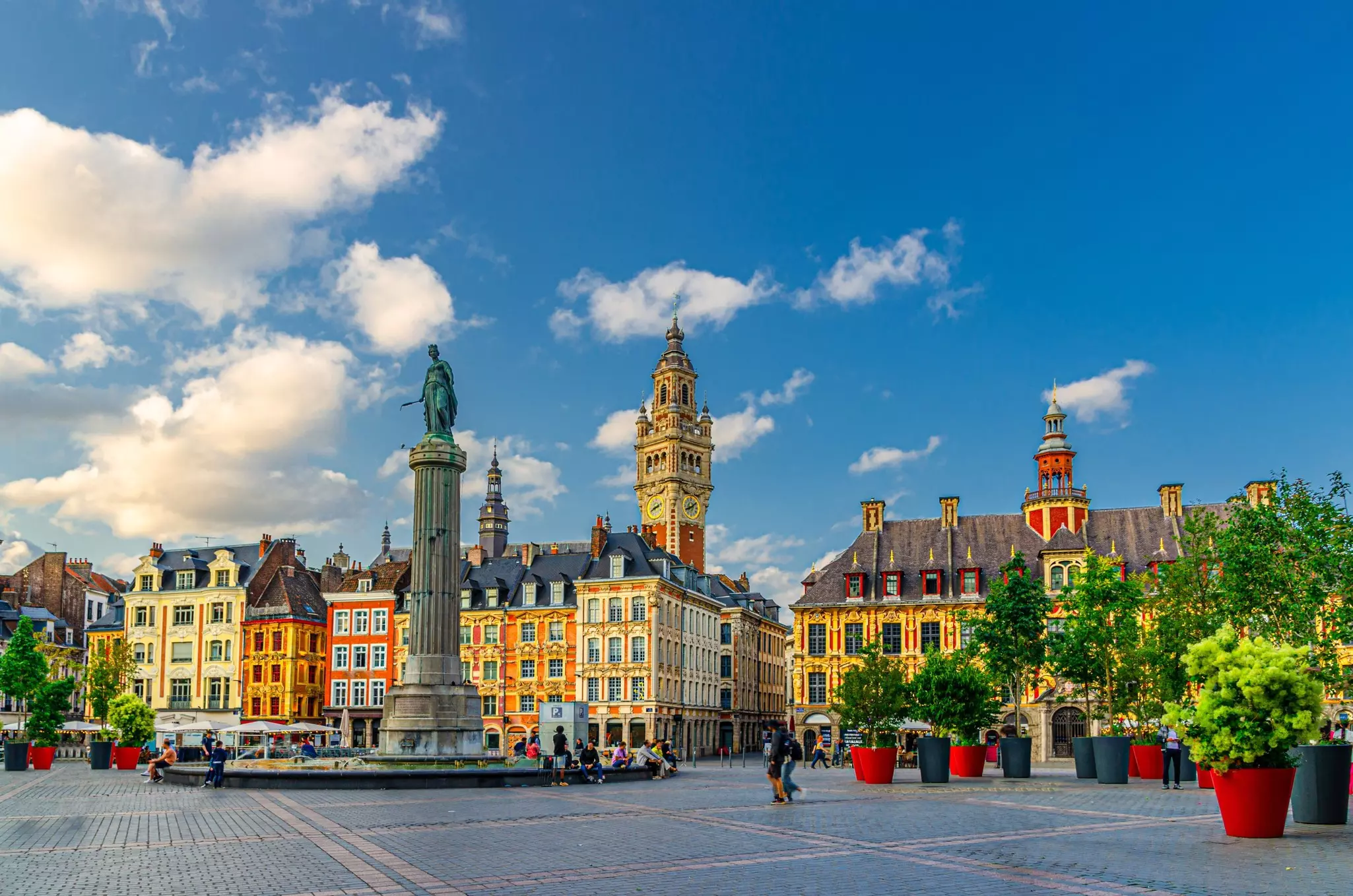 Lille old town, La Grand Place square in city center, historical monument Flemish mannerist architecture style buildings, Column of Goddess, Vieille Bourse, French Flanders, Nord department, France, License Type: media, Download Time: 2025-06-19T11:43:31.000Z, User: clairenaylor, Editorial: false, purchase_order: 65040 - Video, job: Online editorial, client: Lille FTG, other: Claire Naylor