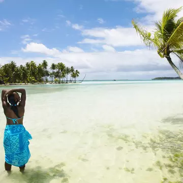 French Polynesia-Bora Bora-Peter Griffith-GettyImages-200528404-002-crop.jpg