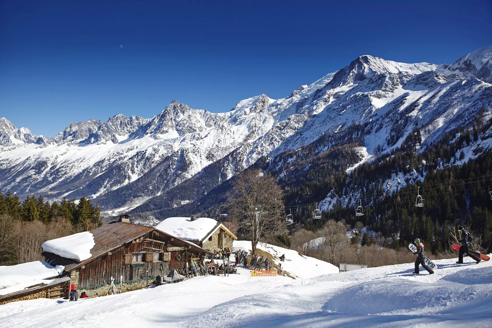 The scene is idyllic but much of the snow has been on the ground for nearly a month © AnneMarie McCarthy / Lonely Planet