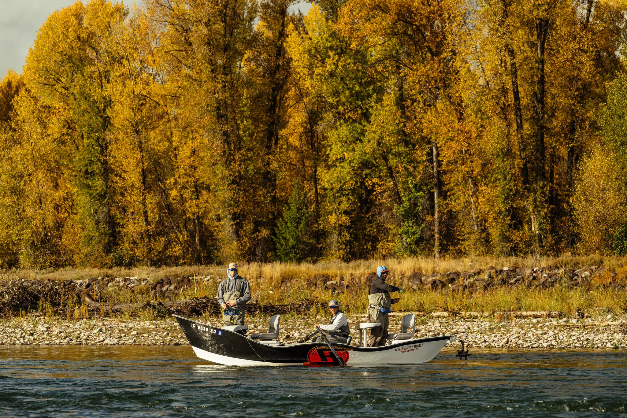 Fishermen boating on the Snake River, Jackson, Wyoming, USA.