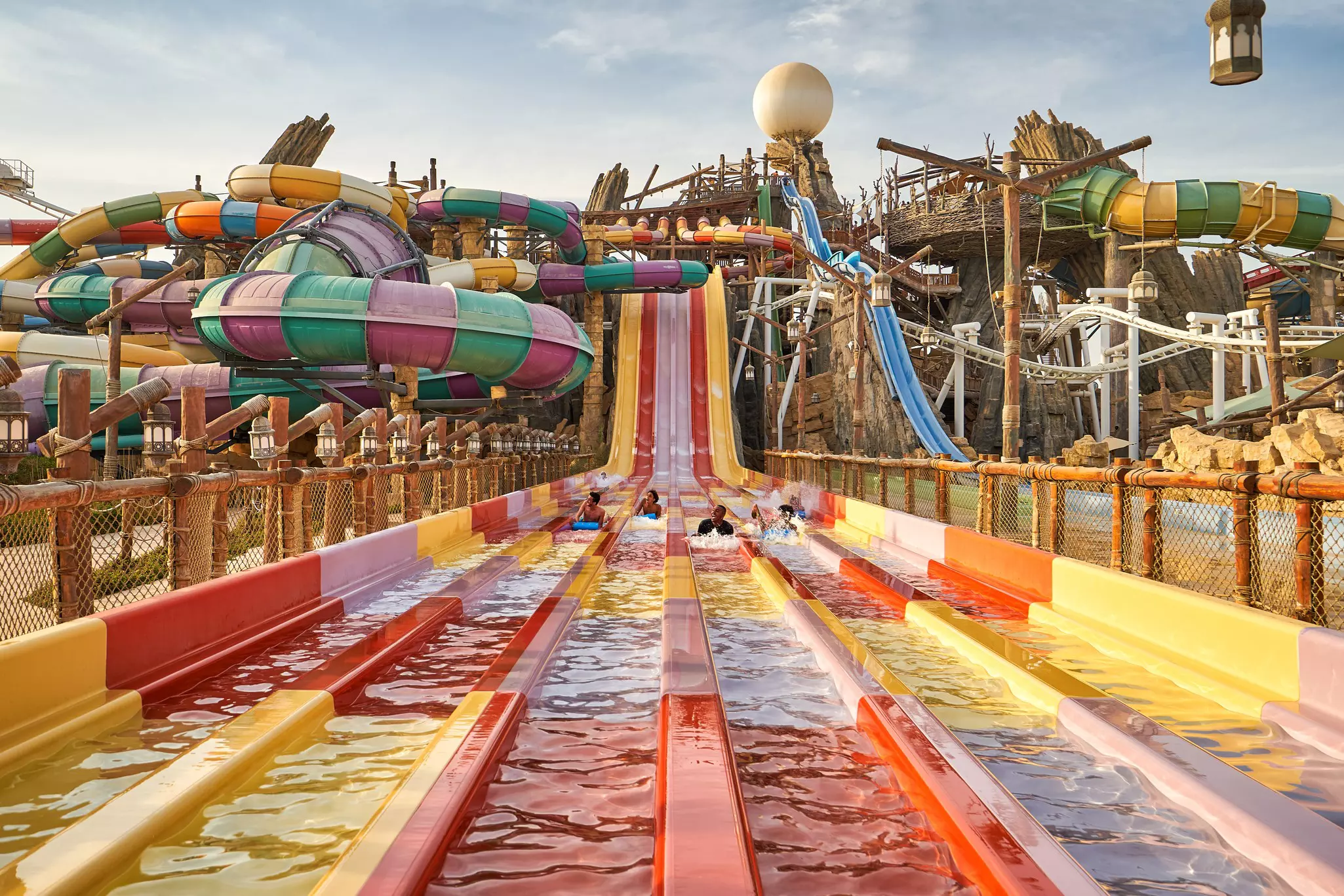 Yas Island's family-friendly theme parks are a hit with teens and parents alike © Vladimir Zhoga / Shutterstock