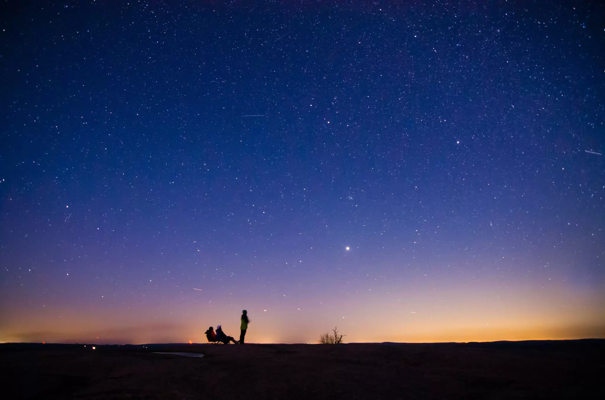 The clear night sky full of stars in Enchanted Rock State Park