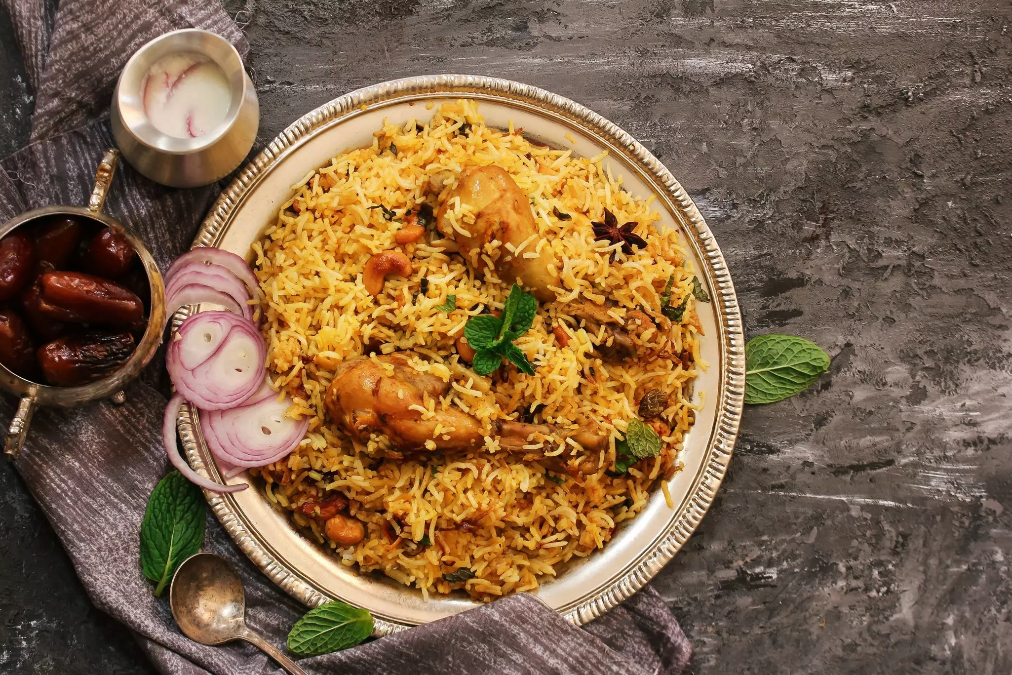 The delicious Hyderabadi chicken dum biryani. ©vm2002/Shutterstock