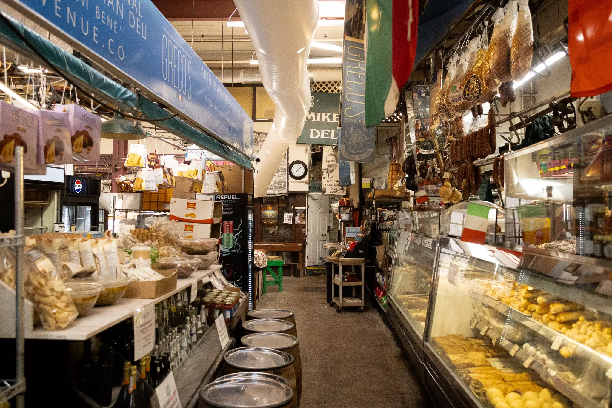 BRONX, NEW YORK. JUNE 2026. Arthur Avenue, Little Italy in the Bronx. Inside the Arthur Ave Retail Market