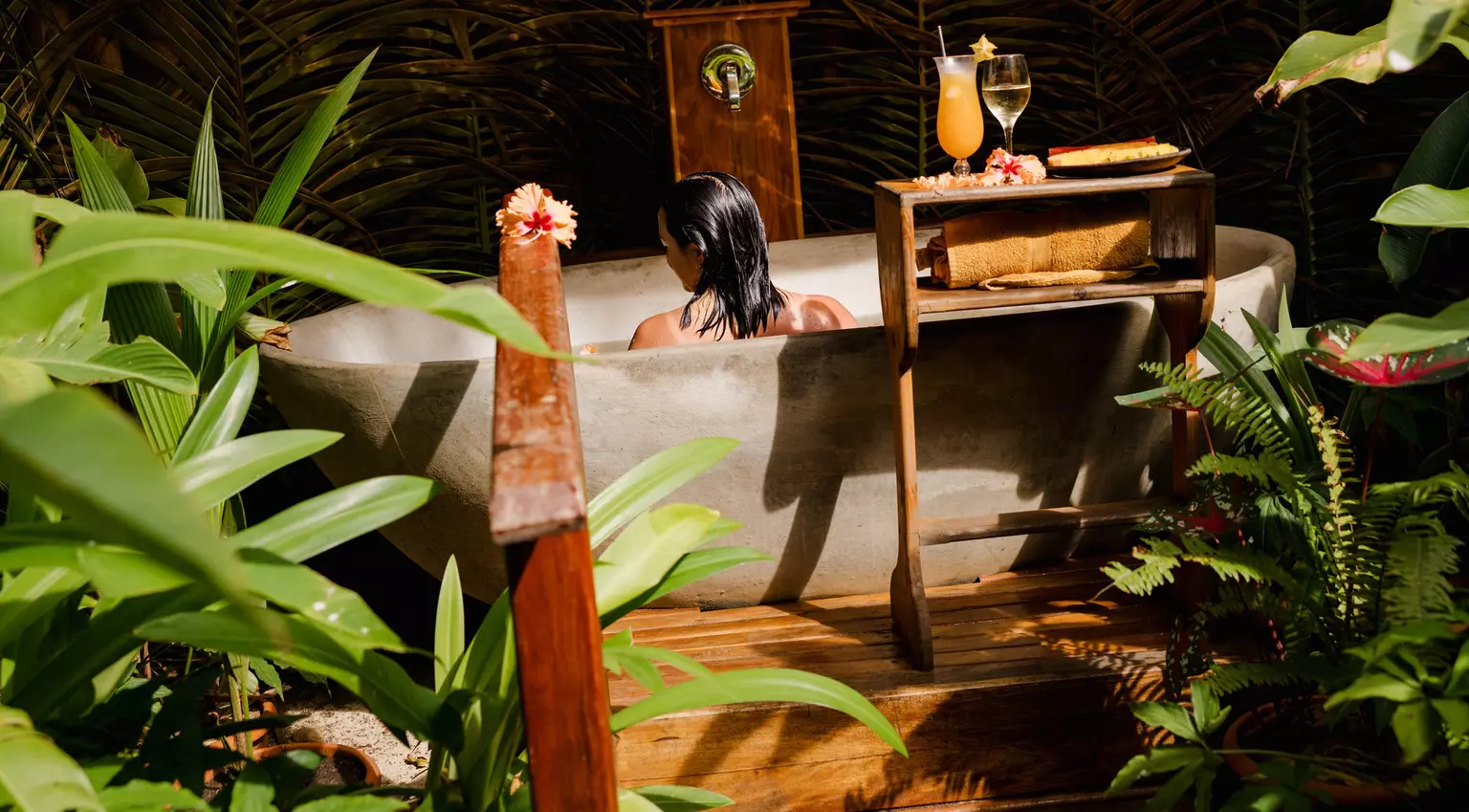 Flower spa bath at Yemaya Reefs boutique hotel. Little Corn Island, Nicaragua. May 2025.