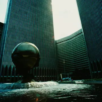 The Sphere, World Trade Center, 1984