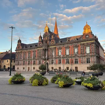 Sweden – October 15th 2025: Urban street scene in Malmö city centre, featuring the town hall building and fountain. Malmo, License Type: media, Download Time: 2026-04-13T08:43:45.000Z, User: esterpyykko45, Editorial: true, purchase_order: 65050 - Digital Destinations and Articles, job: Lonely Planet, client: app content , other: Ester Pyykko