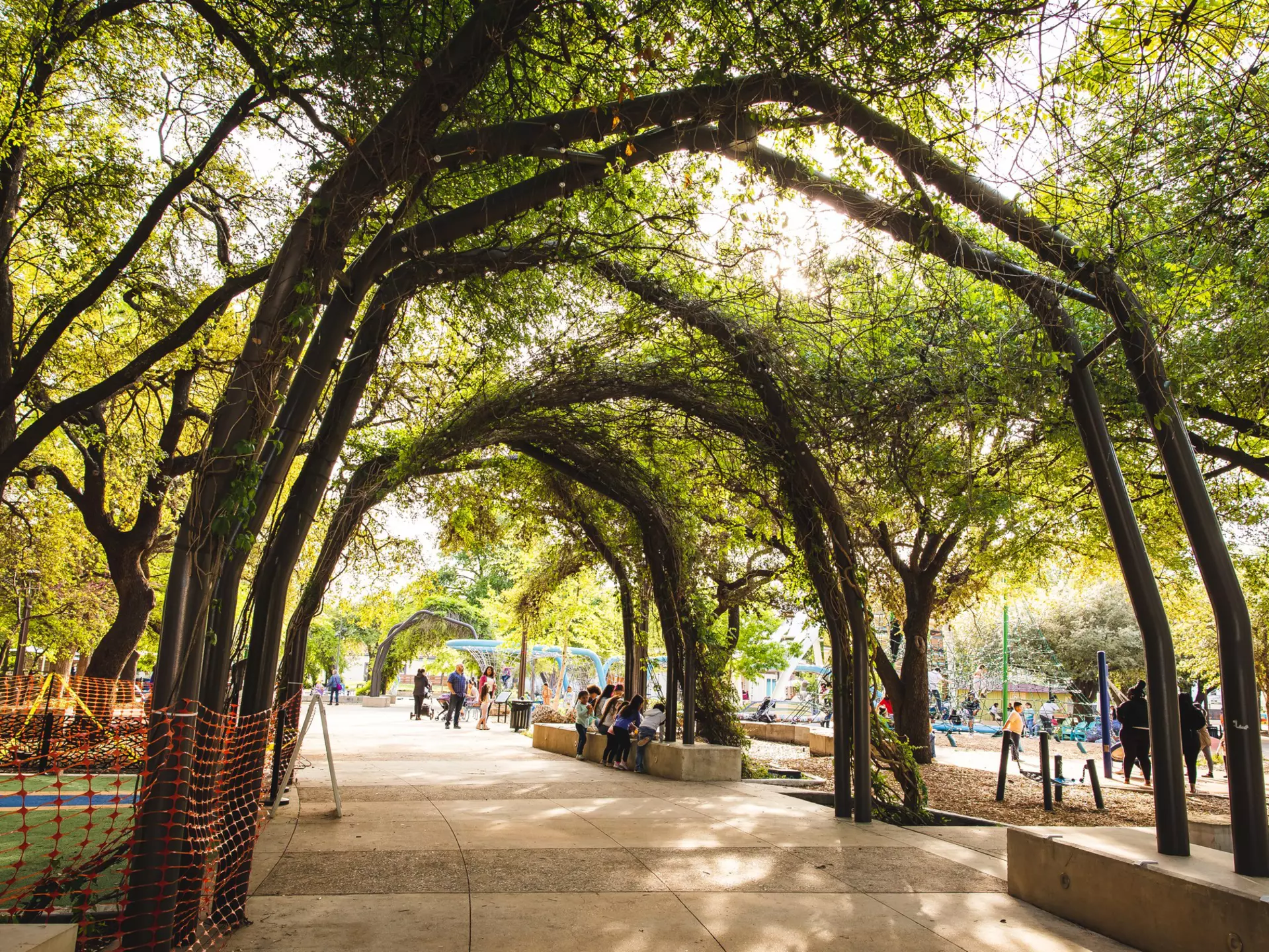 With all the things to do in San Antonio, exploring the city is a perfect way to spend your summer vacation © Benjamin Yanto / Lonely Planet