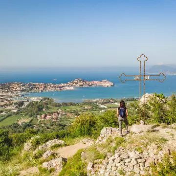 From hiking on Elba to dining in Florence, here are the best things to do in Tuscany. Alex Catardi/Shutterstock