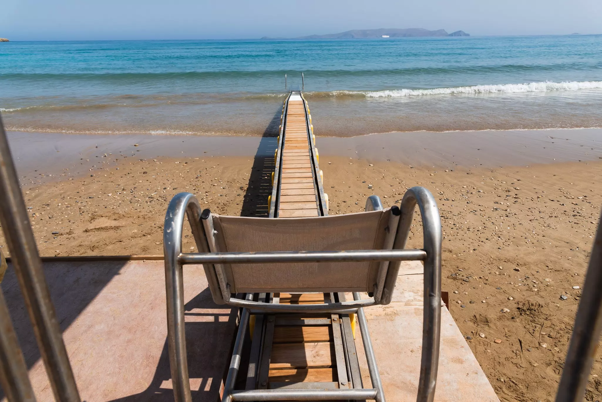 Greece’s Seatrac system will convey those who use wheelchairs safely to the water © GP PHOTOTRENDS / Shutterstock
