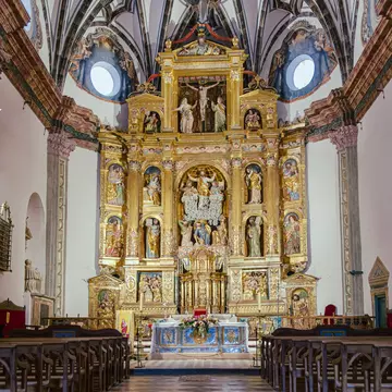 View of the golden altar of the Catedral del Salvador in Albarracín, Spain.
