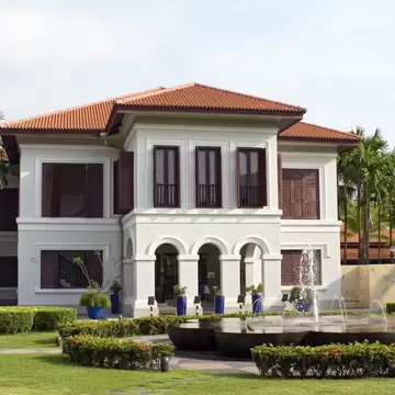 SINGAPORE - 2011/04/27: Malay Heritage Center, is a cultural centre to showcase the heritage, culture and history of Malay Singaporeans. (Photo by Olaf Protze/LightRocket via Getty Images)