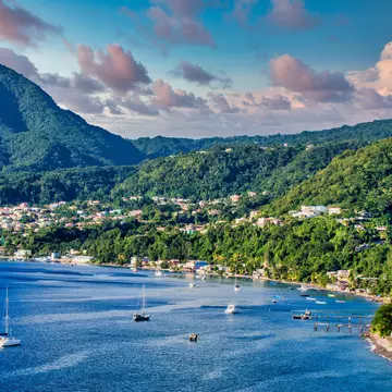 Experience the best of Dominica with this four-day itinerary. Darryl Brooks/Shutterstock
