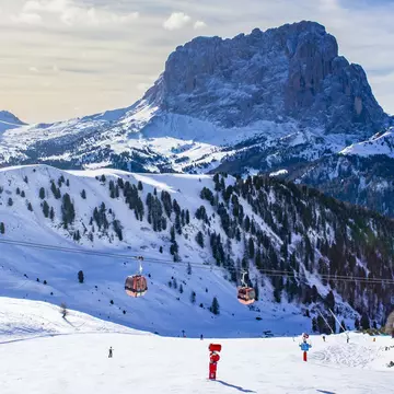 From budget slopes in Bulgaria to après ski in Austria, here are Europe's best places to ski. Nicola Colombo/Getty Images