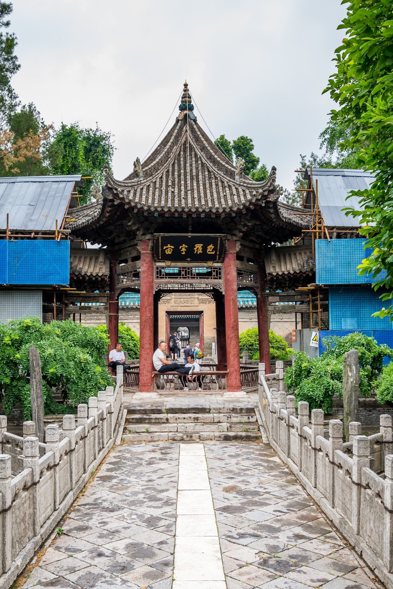 Xian, China - 06.09.2025: The Great Mosque of Xian. The largest and the most important Islamic site in China. Built from 742, the first year of Emperor Xuanrong's reign, during the Tang Dynasty., License Type: media, Download Time: 2026-08-27T15:14:53.000Z, User: LP_NZhan, Editorial: true, purchase_order: 65050 - Digital Destinations and Articles, job: App Content, client: Lonely Planet App, other: Nadine Zhan