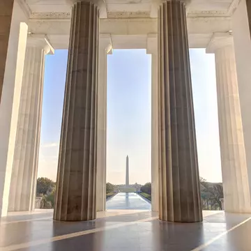 View from the Lincoln Memorial, looking toward the reflecting pool