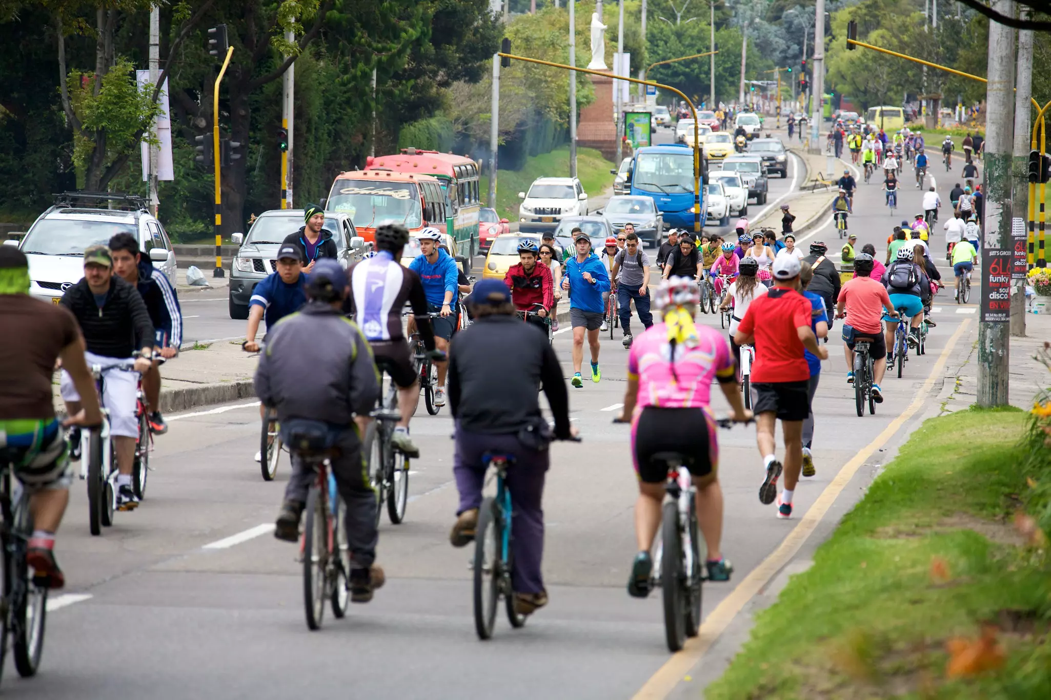 Every Sunday, thousands of Bogotá residents take to the street during ciclovia, when many of the city’s main arteries are closed to cars © Ivan_Sabo / Getty Images