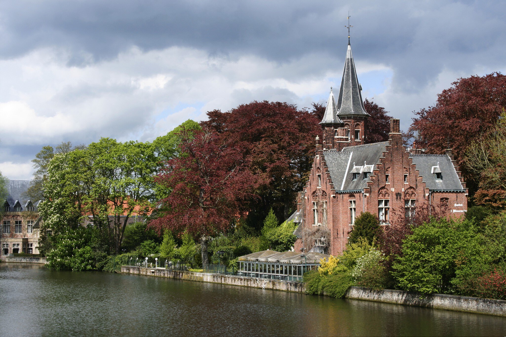 Minnewater Park.