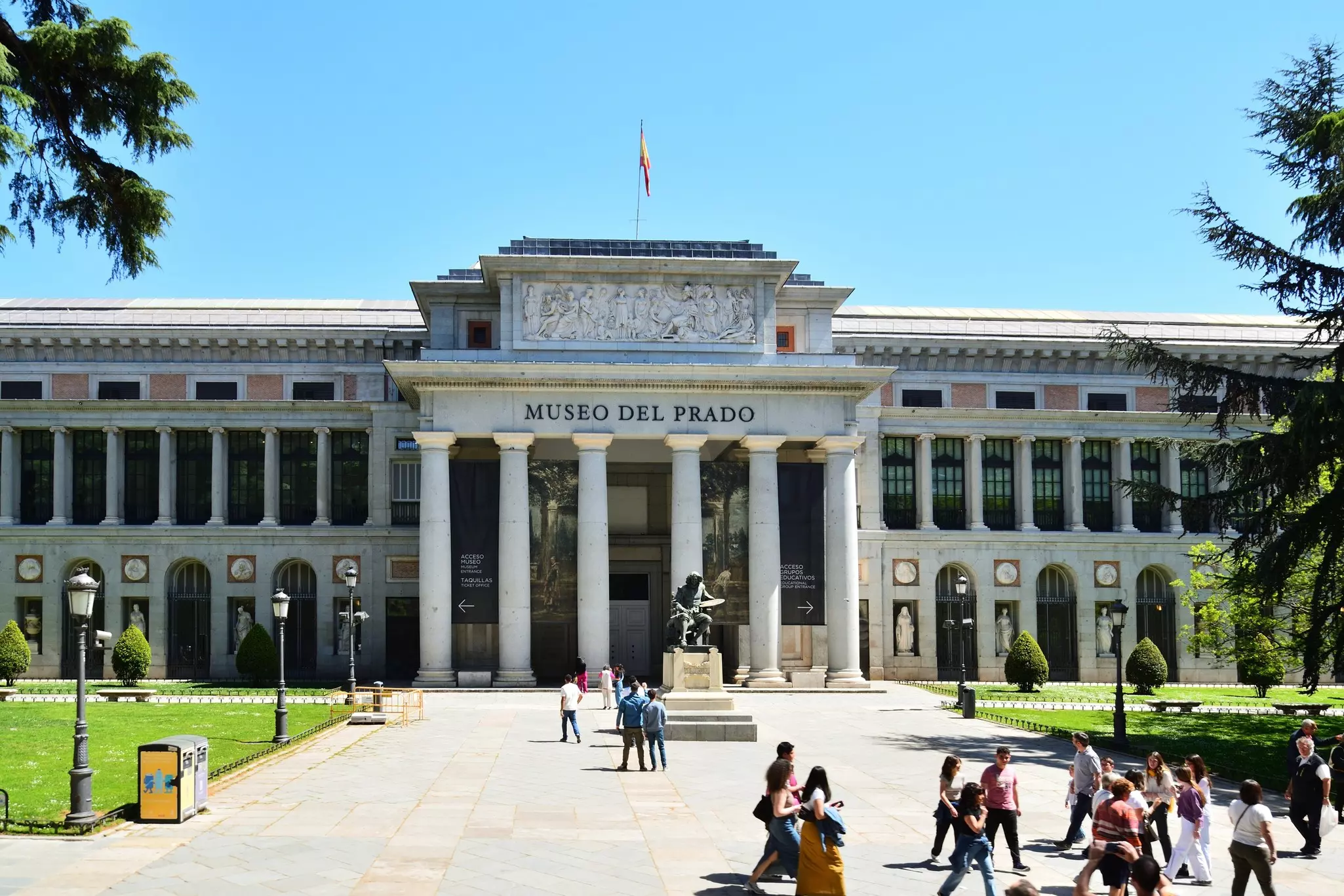 Prado Museum facade and Velazquez statue.