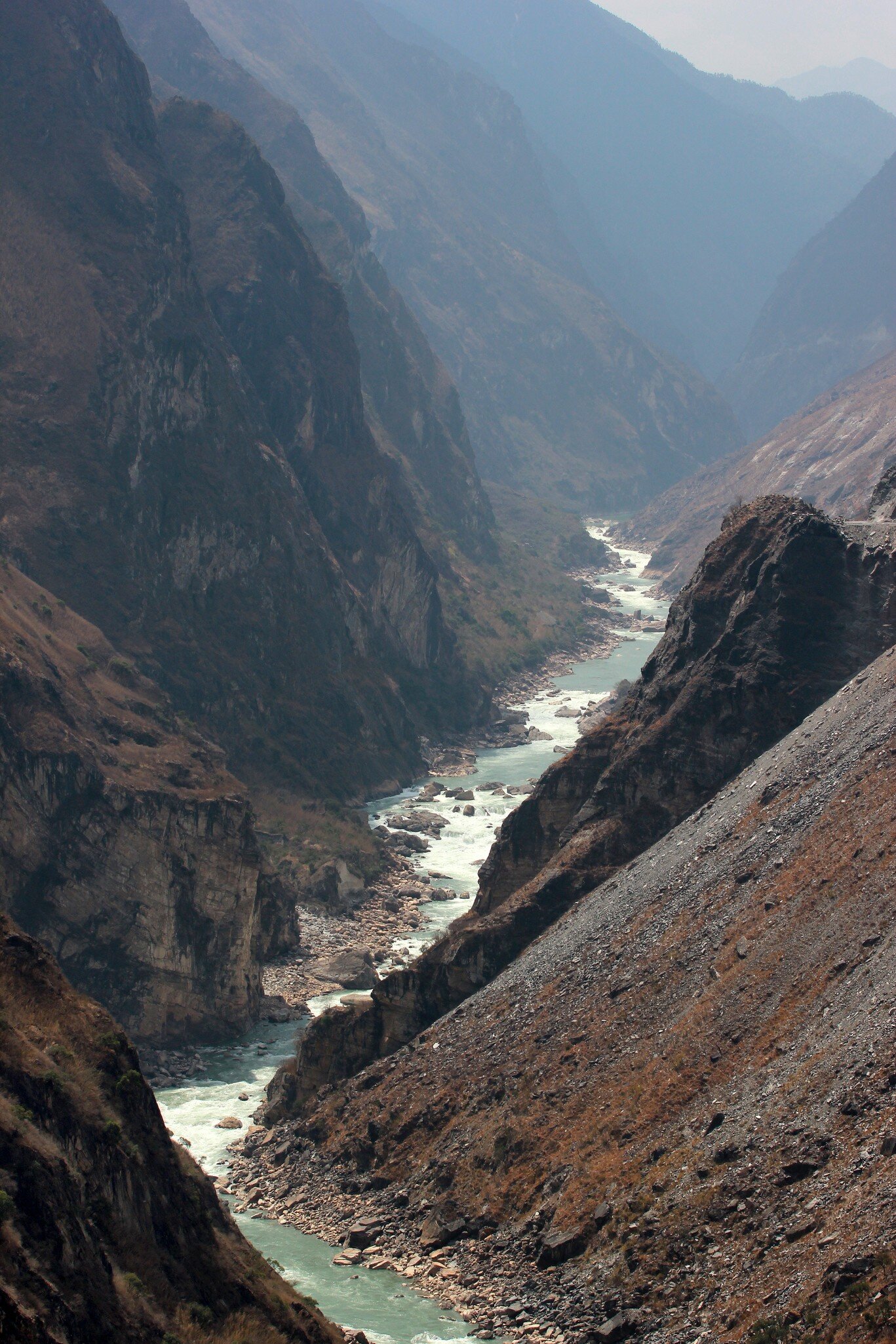 Central part of one of the deepest ravines of the world, Tiger Leaping Gorge in Yunnan, Southern China, License Type: media, Download Time: 2026-09-02T17:22:06.000Z, User: LP_NZhan, Editorial: false, purchase_order: 65050 - Digital Destinations and Articles, job: App Content, client: Lonely Planet App, other: Nadine Zhan 