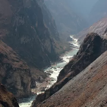 Central part of one of the deepest ravines of the world, Tiger Leaping Gorge in Yunnan, Southern China, License Type: media, Download Time: 2026-09-02T17:22:06.000Z, User: LP_NZhan, Editorial: false, purchase_order: 65050 - Digital Destinations and Articles, job: App Content, client: Lonely Planet App, other: Nadine Zhan 