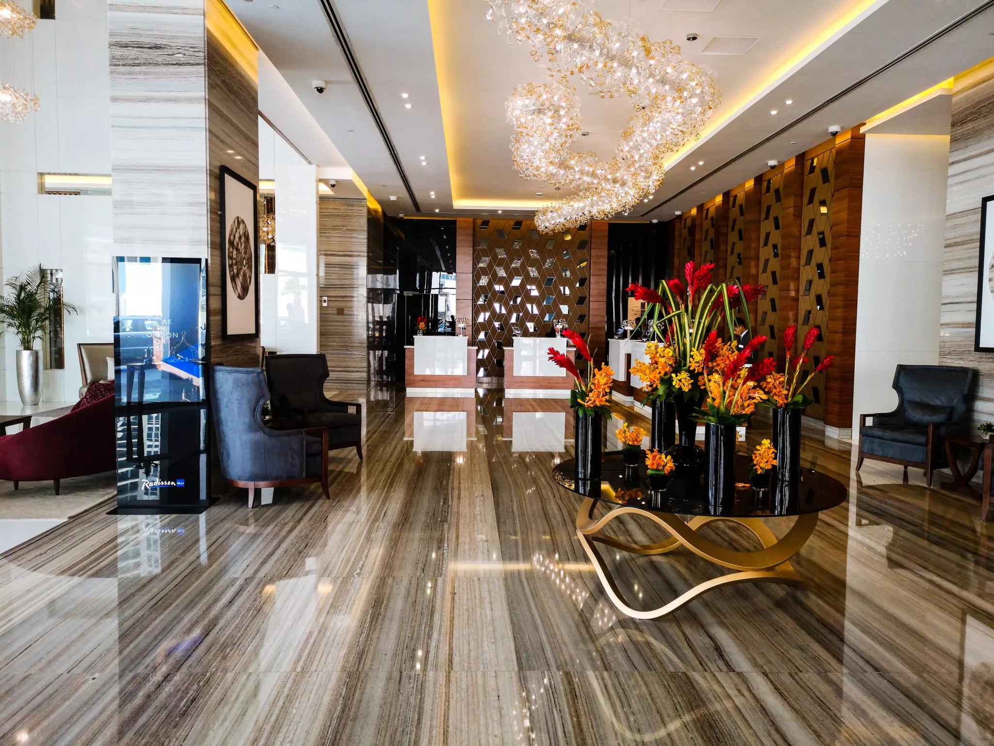 Radisson Blu Dubai Waterfront lobby