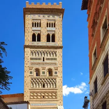 View of the Torre de San Martín on a sunny day in Teruel, Spain.