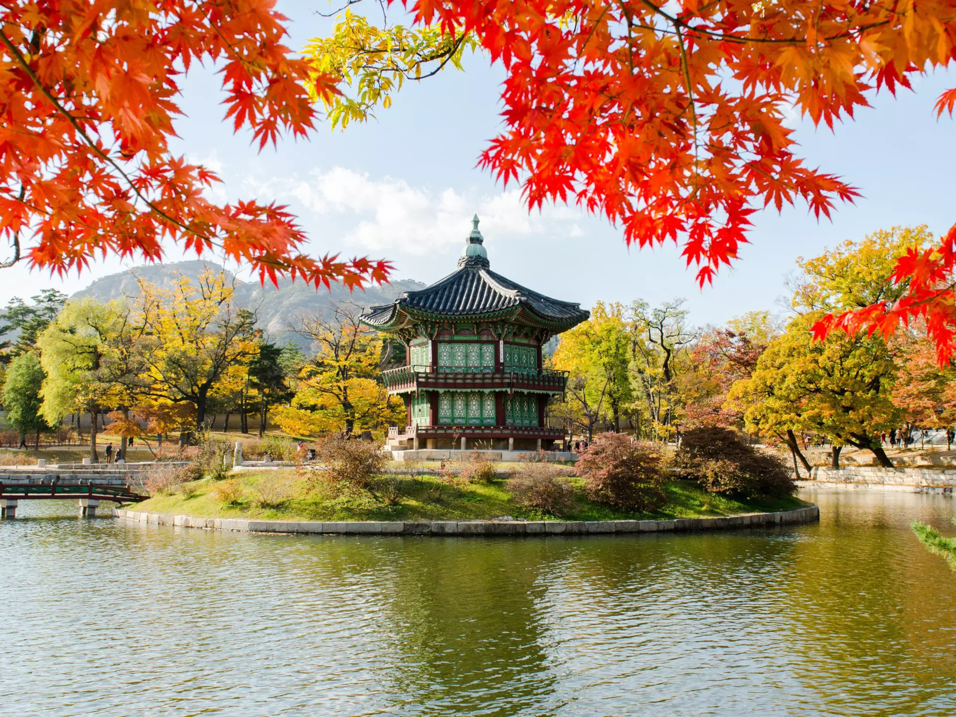 Gyeongbokgung Palace in Seoul, South Korea. CJ Nattanai/Shutterstock