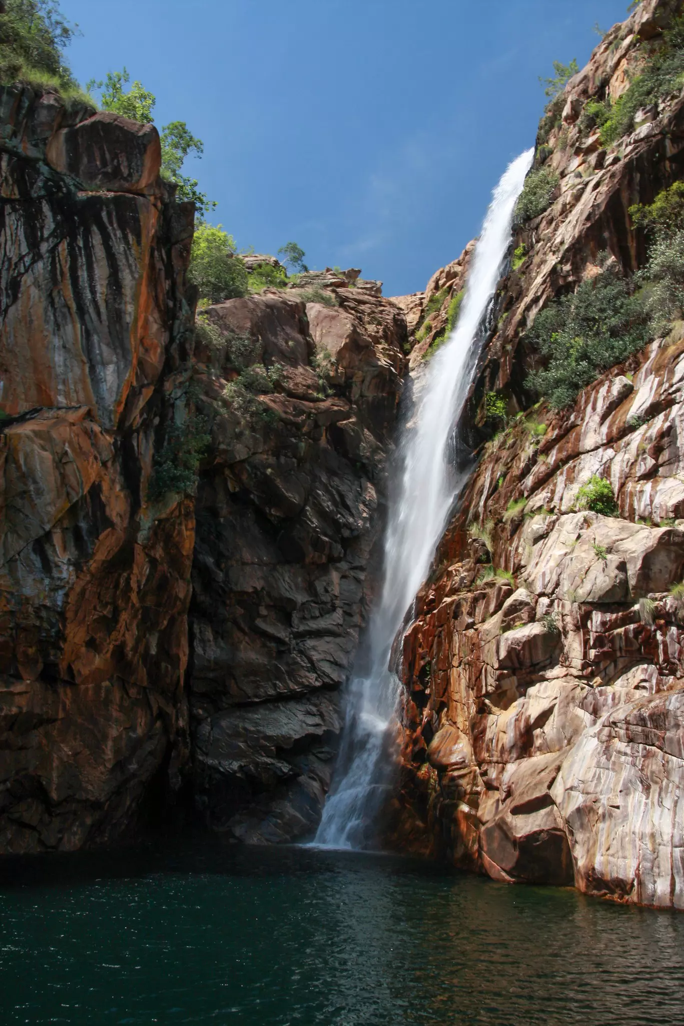 Northern_Territory_Motor_Car_Waterfall.jpg