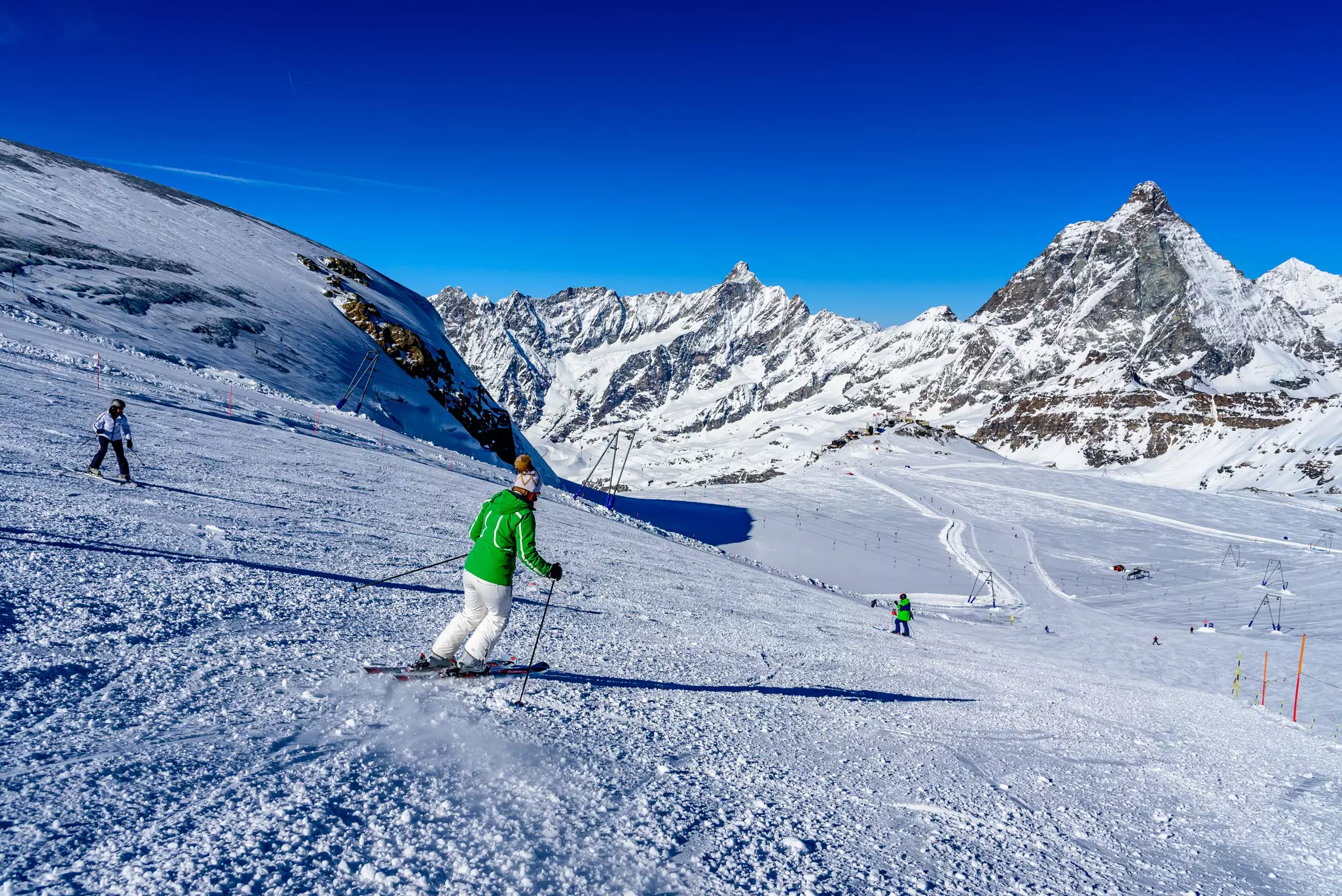 People skiing in Breuil-Cervinia