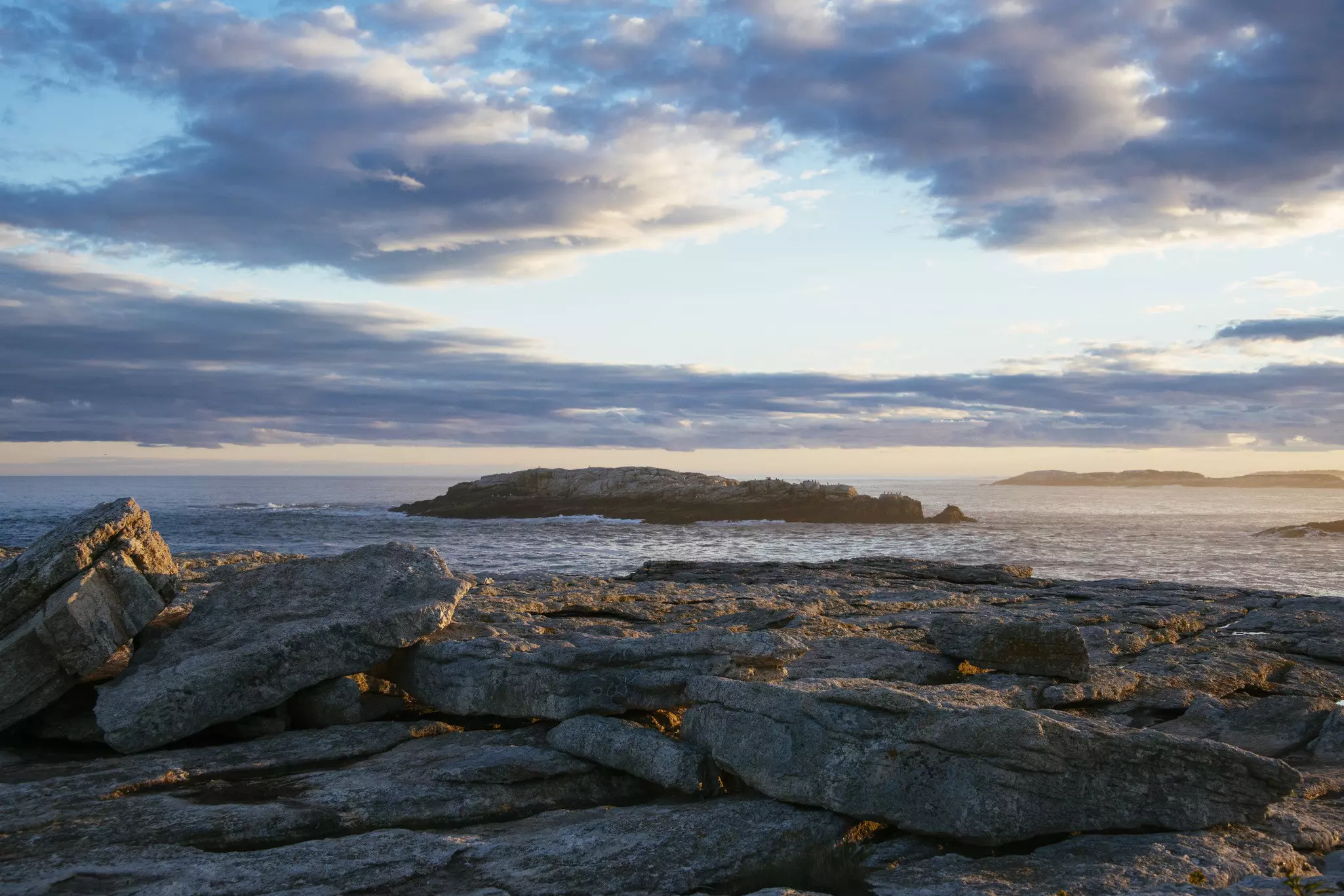 If you time your visit to Popham Beach with low tide, you can walk out to Fox Island © Rush Jagoe / Lonely Planet