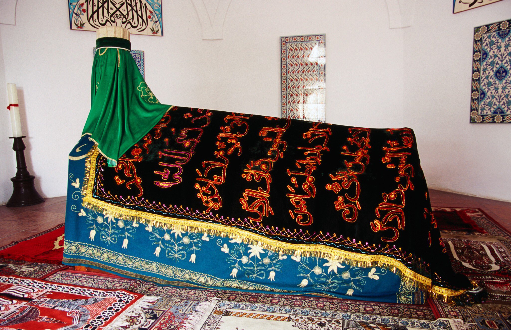 Gul Baba Tomb, Vizivaros.