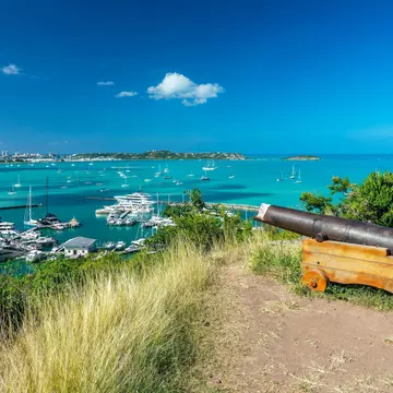 Fort Louis and Marigot Bay, St-Martin. Delpixel/Shutterstock