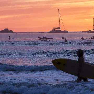 Catch the best waves in Central America's surf hot spots with this guide. Shutterstock