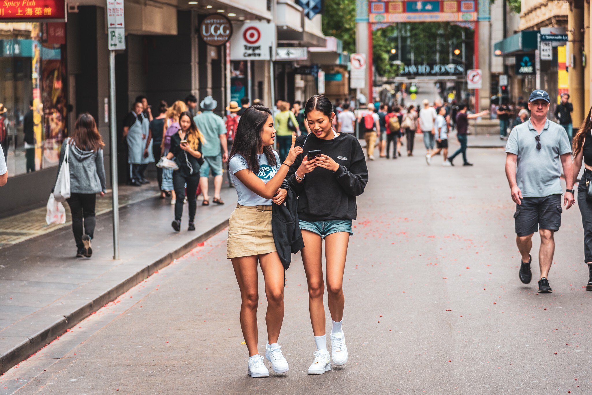 Holafly advertisement