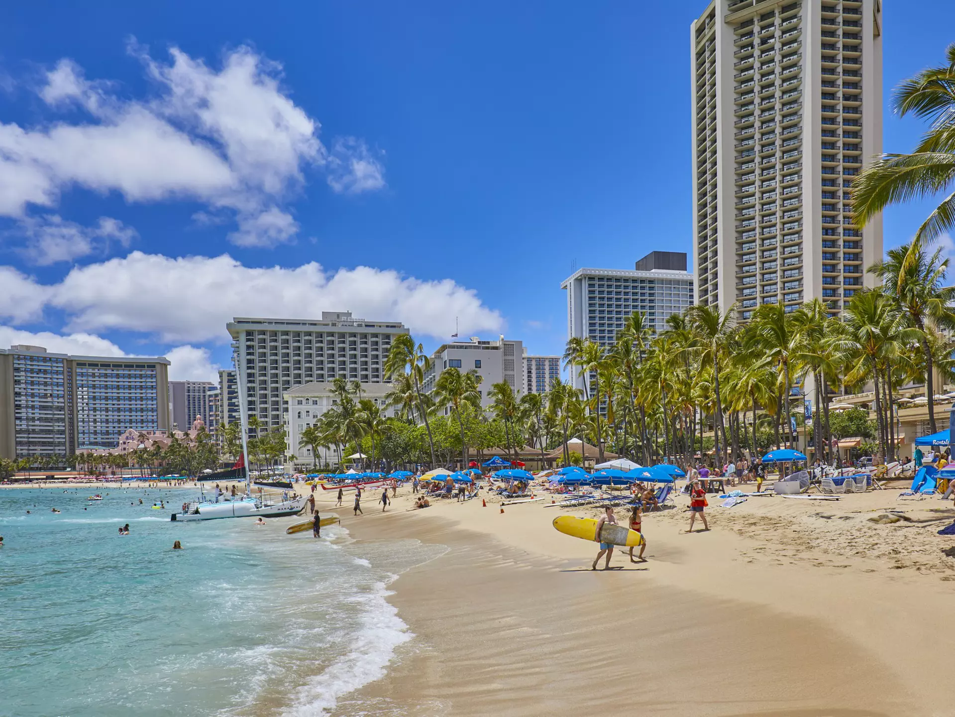 People can seek short-term stays in resort areas such as Waikiki © Peter Unger / Getty