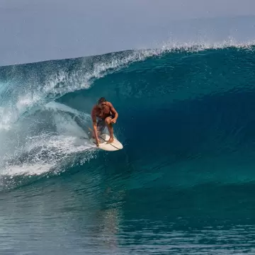 TAHITI, FRENCH POLYNESIA - AUGUST 5 2018 - Teahupoo It is the site of the annual Billabong Pro Tahiti surf competition part of WSL Championship Tour Event Champions known for the surf break, License Type: media, Download Time: 2025-05-28T10:03:45.000Z, User: lonelyplanetmedia, Editorial: true, purchase_order: 65050 - Digital Destinations and Articles, job: Global Publishing WIP, client: Global Publishing WIP, other: Peterson Haggarty // SS Comp Ingestion