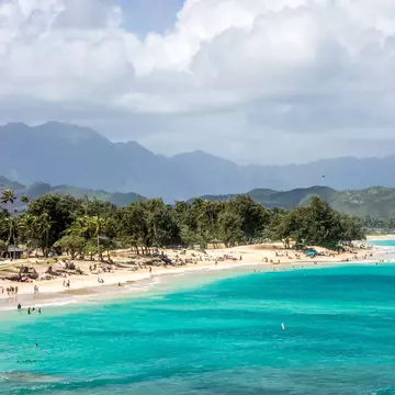 Narrow down the beaches you want to visit in Hawaii with this list of the state's very best. Shutterstock