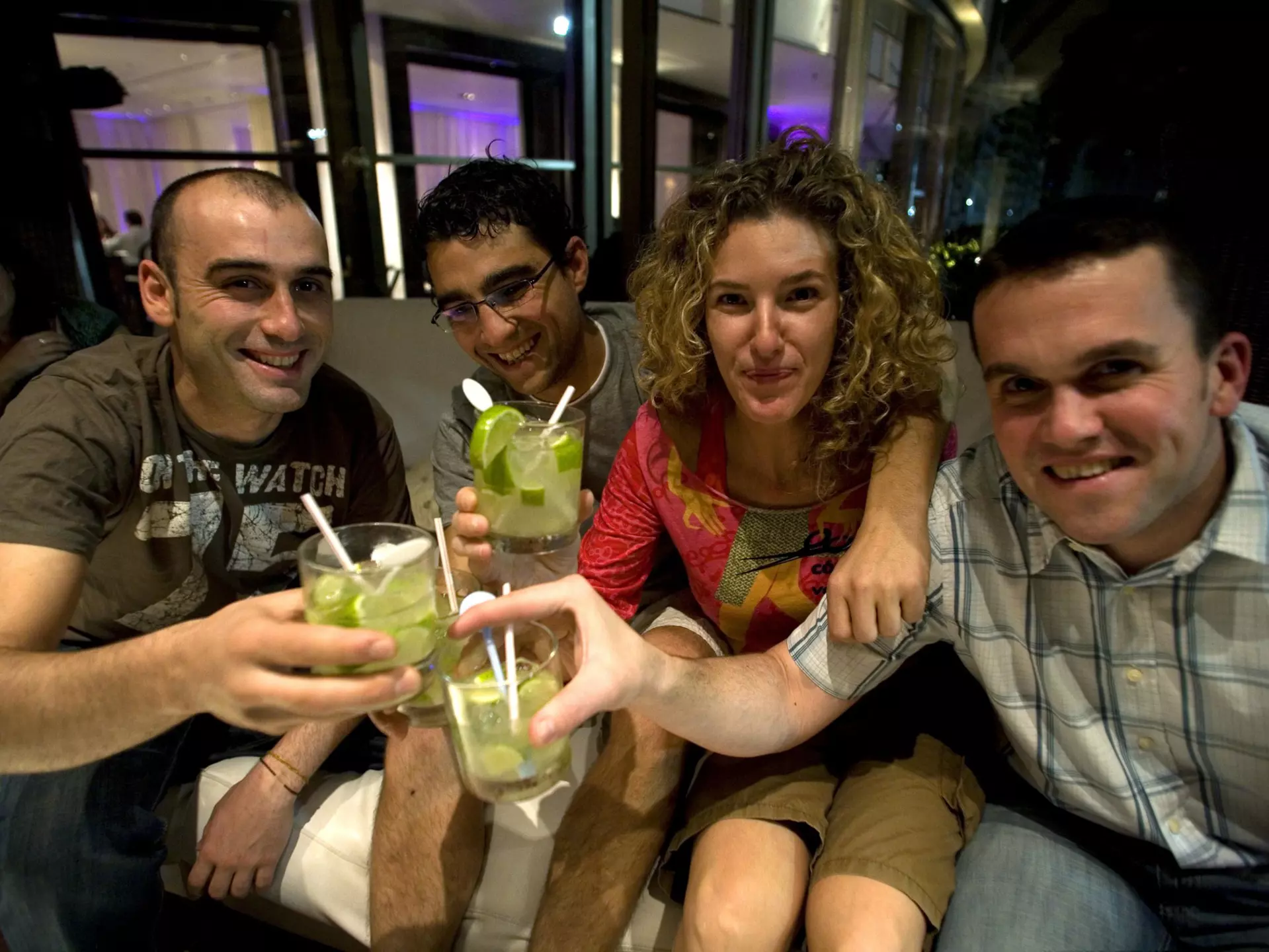 26365-28
Brazil, Rio de Janeiro, South America, adults only, alcohol, arm around, beverage, clubbing, cocktail, compatible, drink, eating out, enjoyment, female, food & drink, food and drink industry, four people, friendship, fun, happiness, horizontal, indoors, leisure activity, lifestyles, looking at camera, male, man, mid adult, mid adult man, mid adult men, mid adult woman, mid adult women, mixed drink, nightlife, one woman, people, portrait, relaxation, restaurant, smiling, spirit, togetherness, woman
Drinking caipirinhas at The Horse's Neck restaurant near posto 6 in Copacabana..