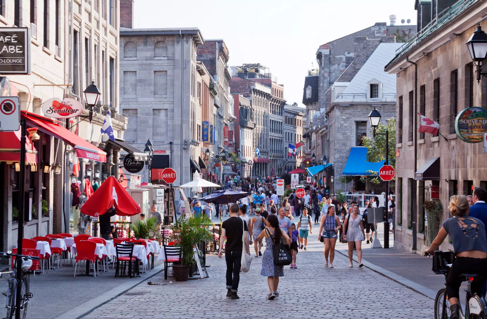 Exploring Montréal's cobbled streets doesn't need to cost a penny. Eric L Tollstam/Shutterstock
